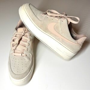 Nike Air Force 1 Women’s Sage Low Particle Beige Pink Sneakers Size- 9.5